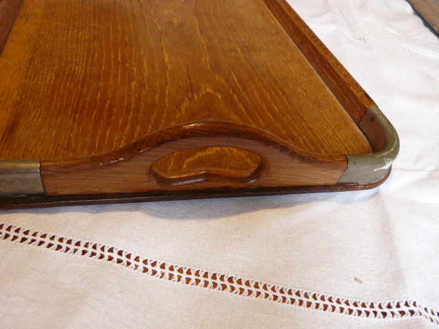 Serving tray in wood and art deco metal