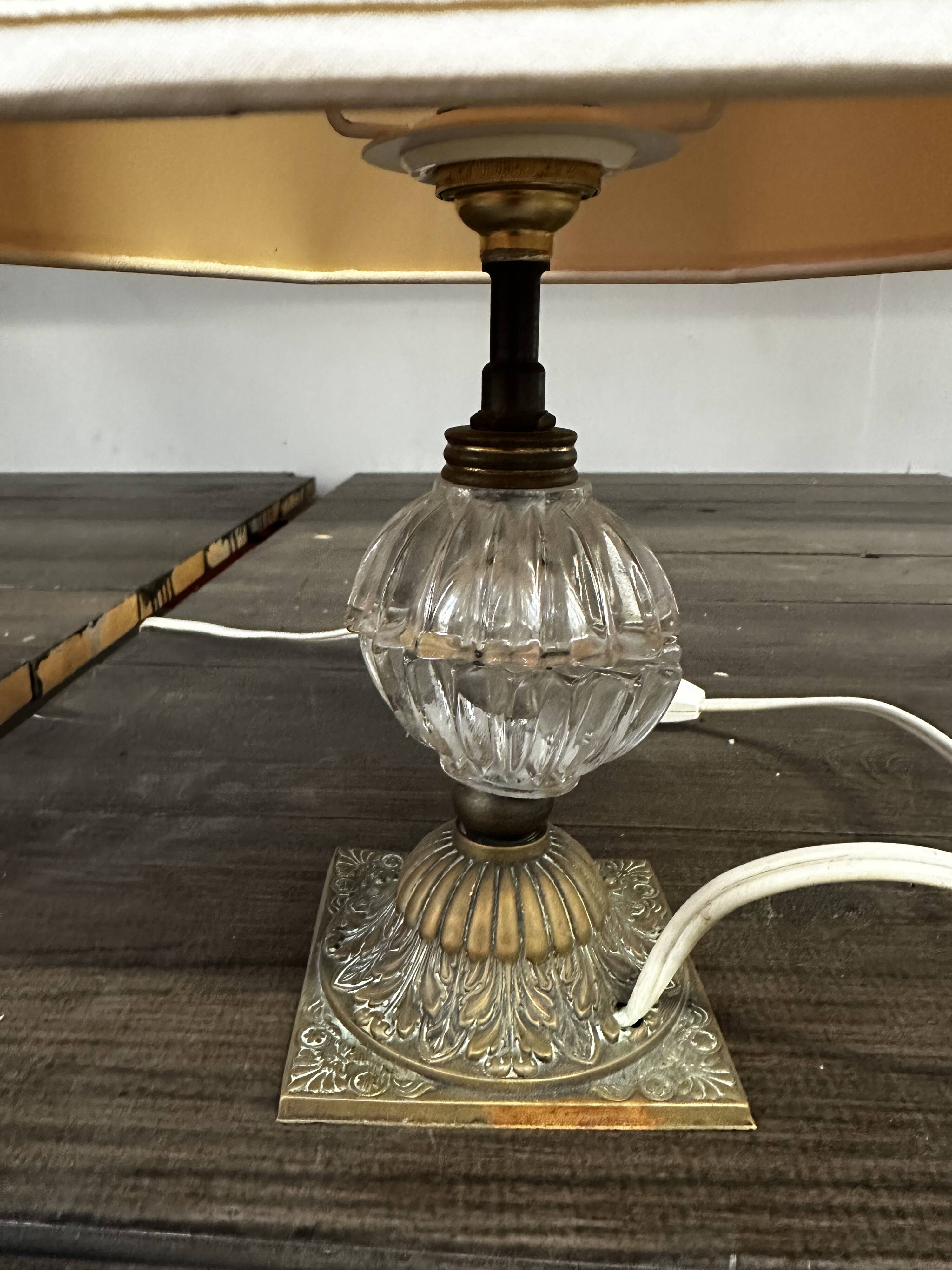 Lampe ancienne Laiton et Verre H 31 cm