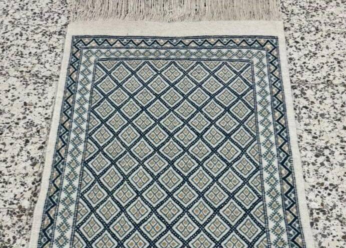 Handmade margoum rug in natural wool of superior quality