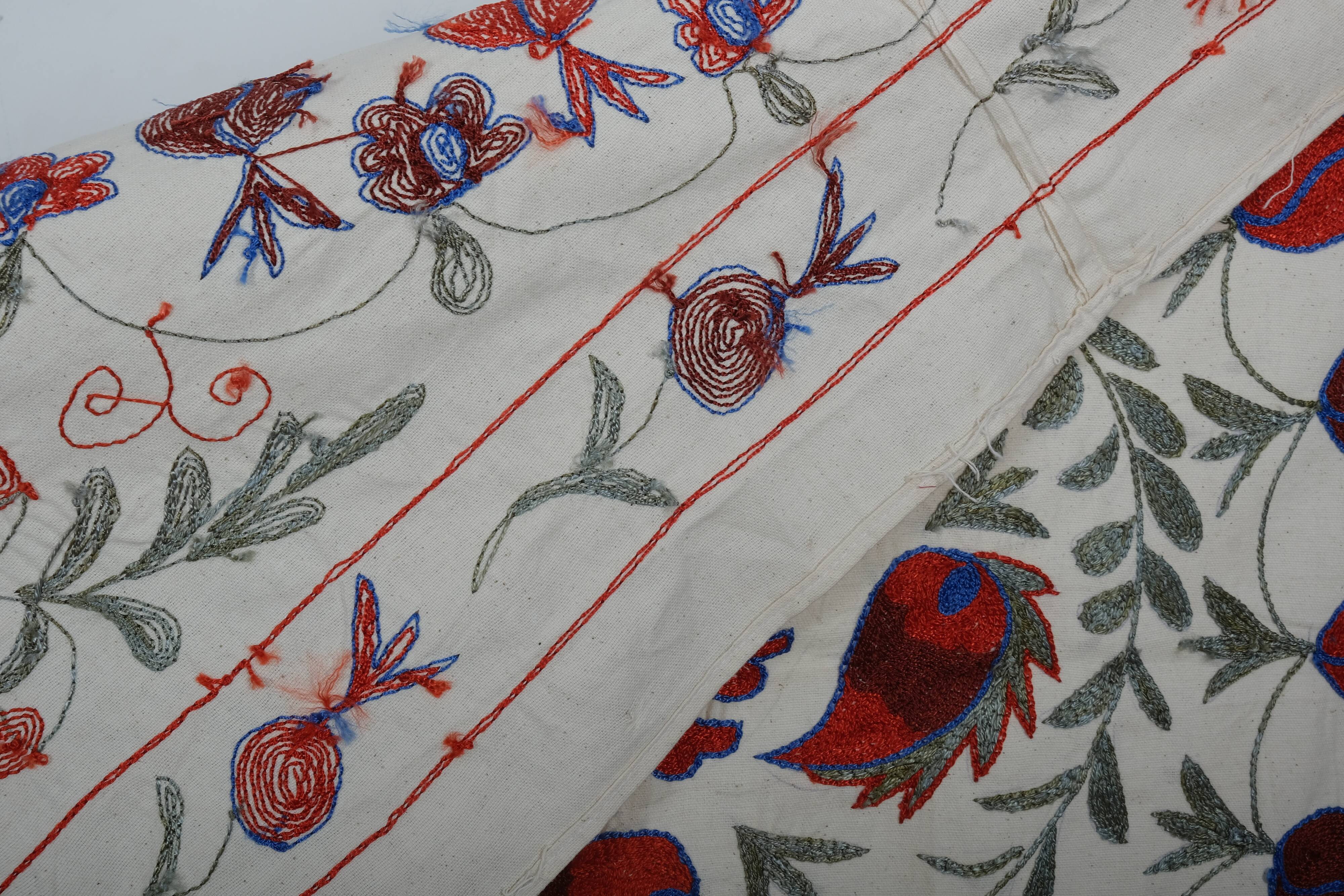 Hand knotted rug, vintage Turkish rug 90x97 cm
