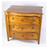 Commode Louise XVI en bois d’orme de Copenhague