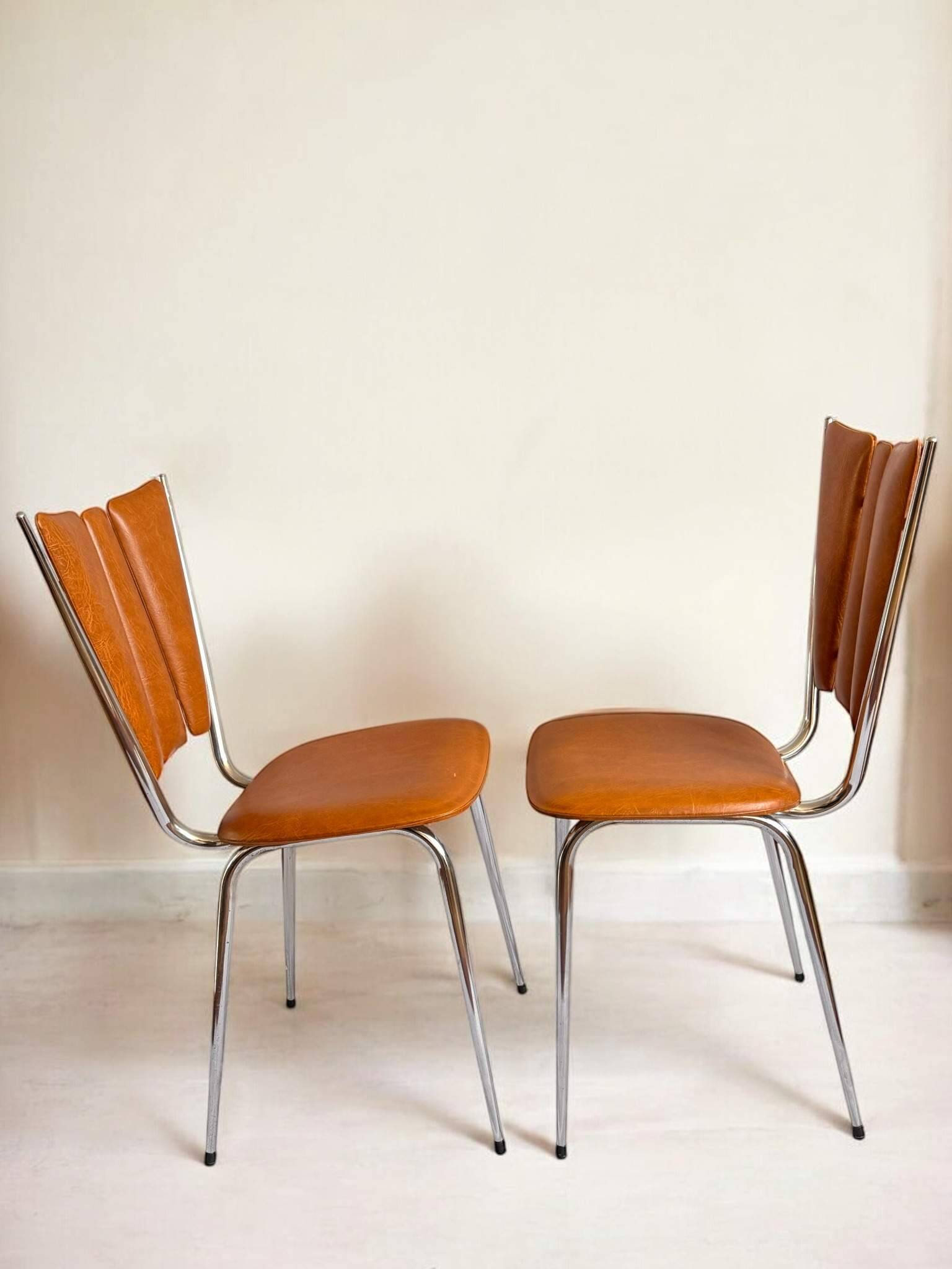 Pair of Tub Ménager vintage 70s petal chairs in brown leatherette and chrome