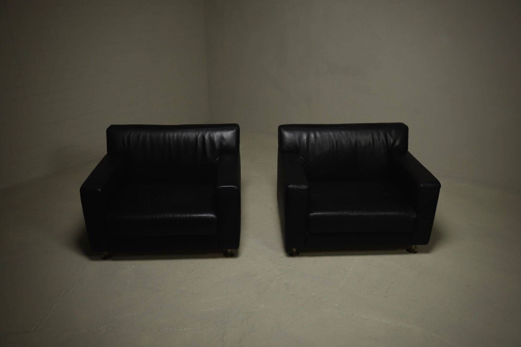 Pair of lounge chairs by Kunihide Oshinomi for Matteo Grassi 1980s