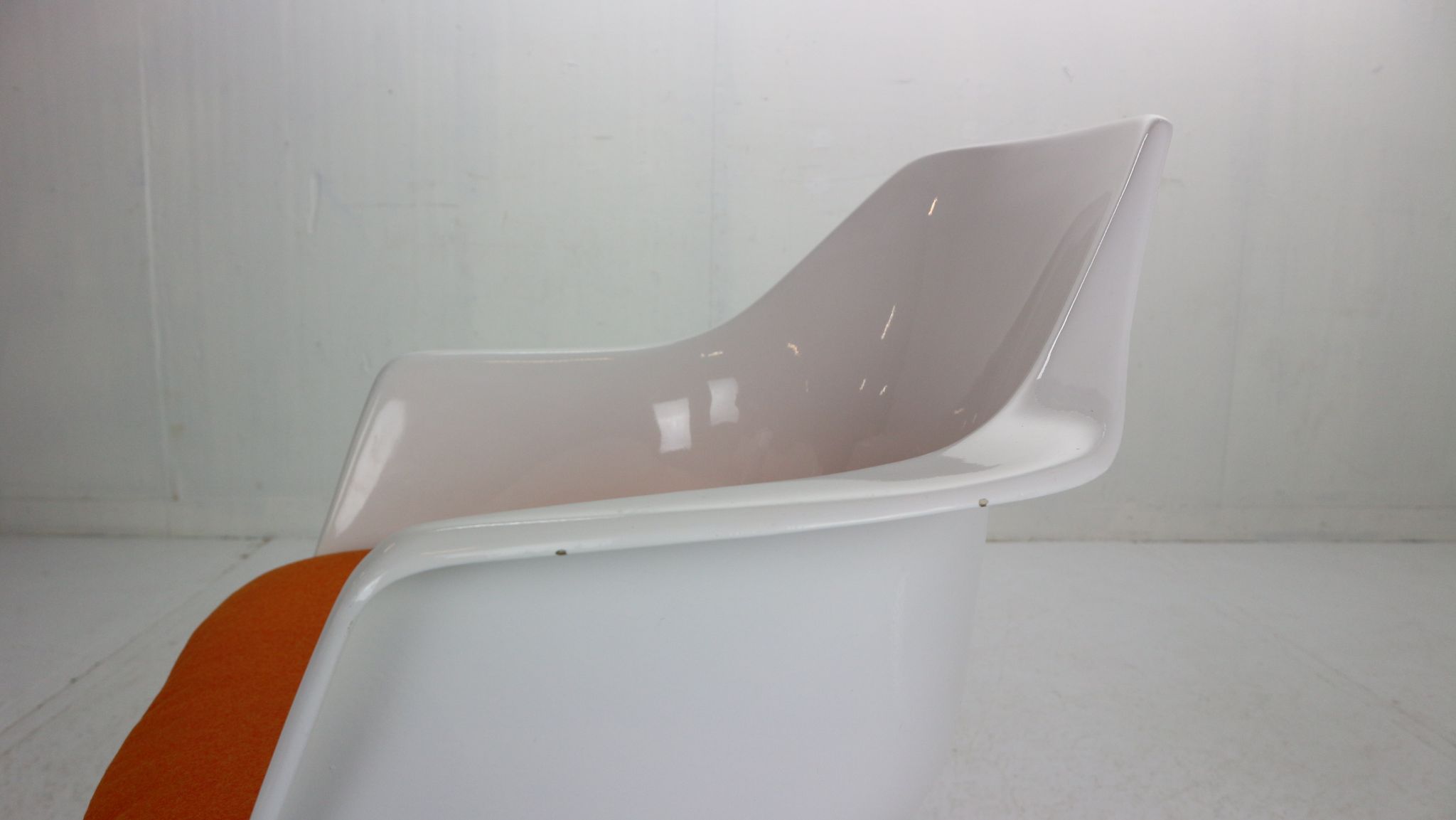 Maurice Burke set of 4 armchairs model No. 116 for Arkana, Space Age 1960's