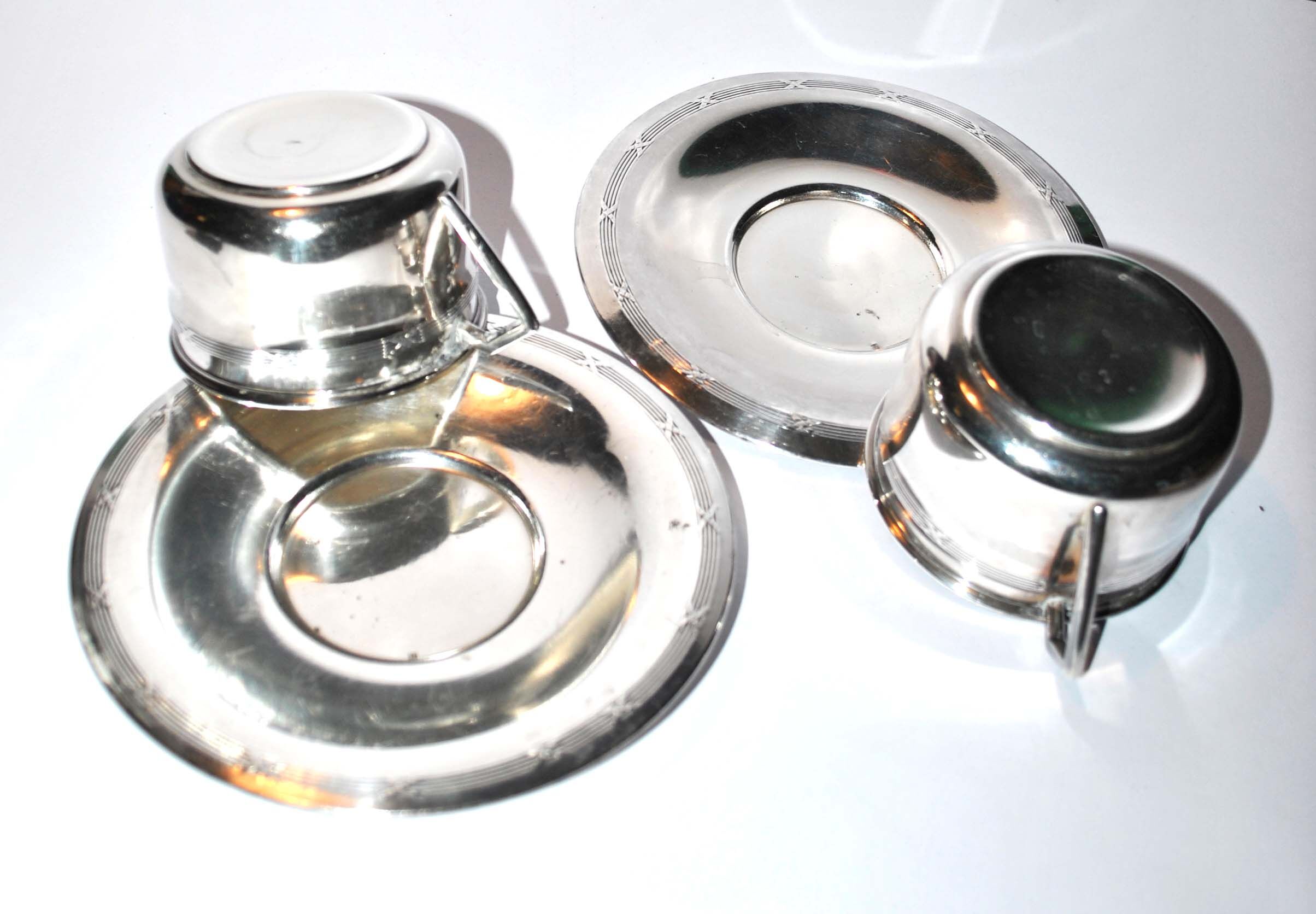 Set of 2 coffee cups Antique ribbons in silver metal Goldsmith Weinthal Georges