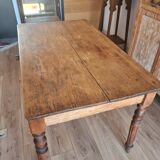 Farm table