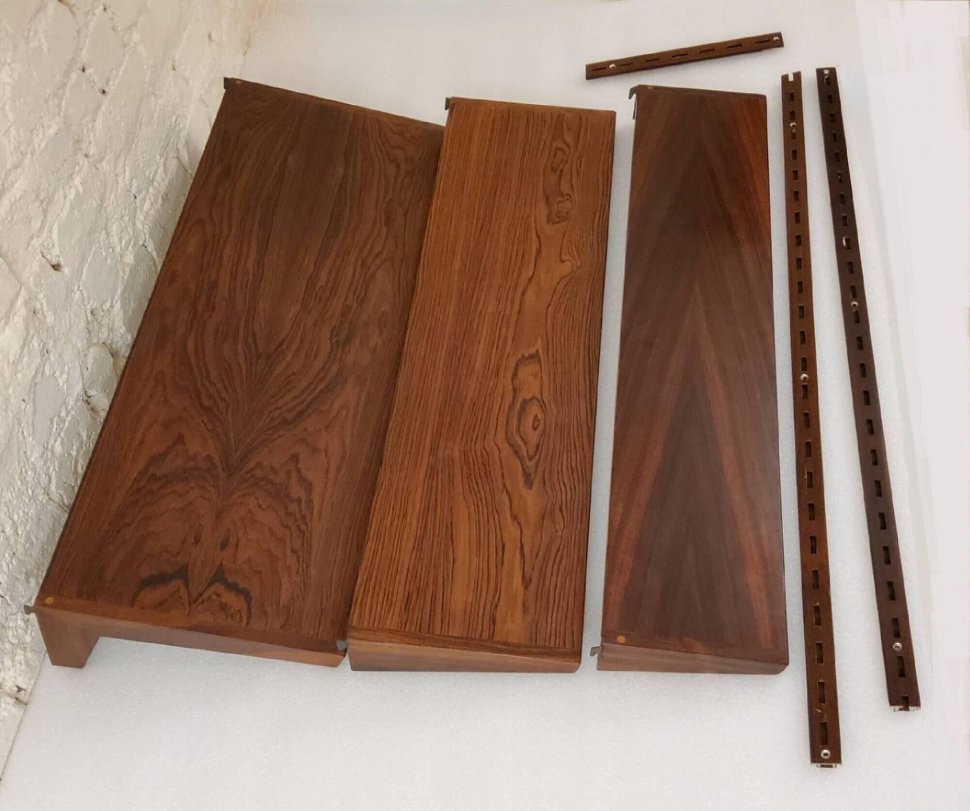 Etagere secrétaire mural scandinave en bois Design Kai Kristiansen