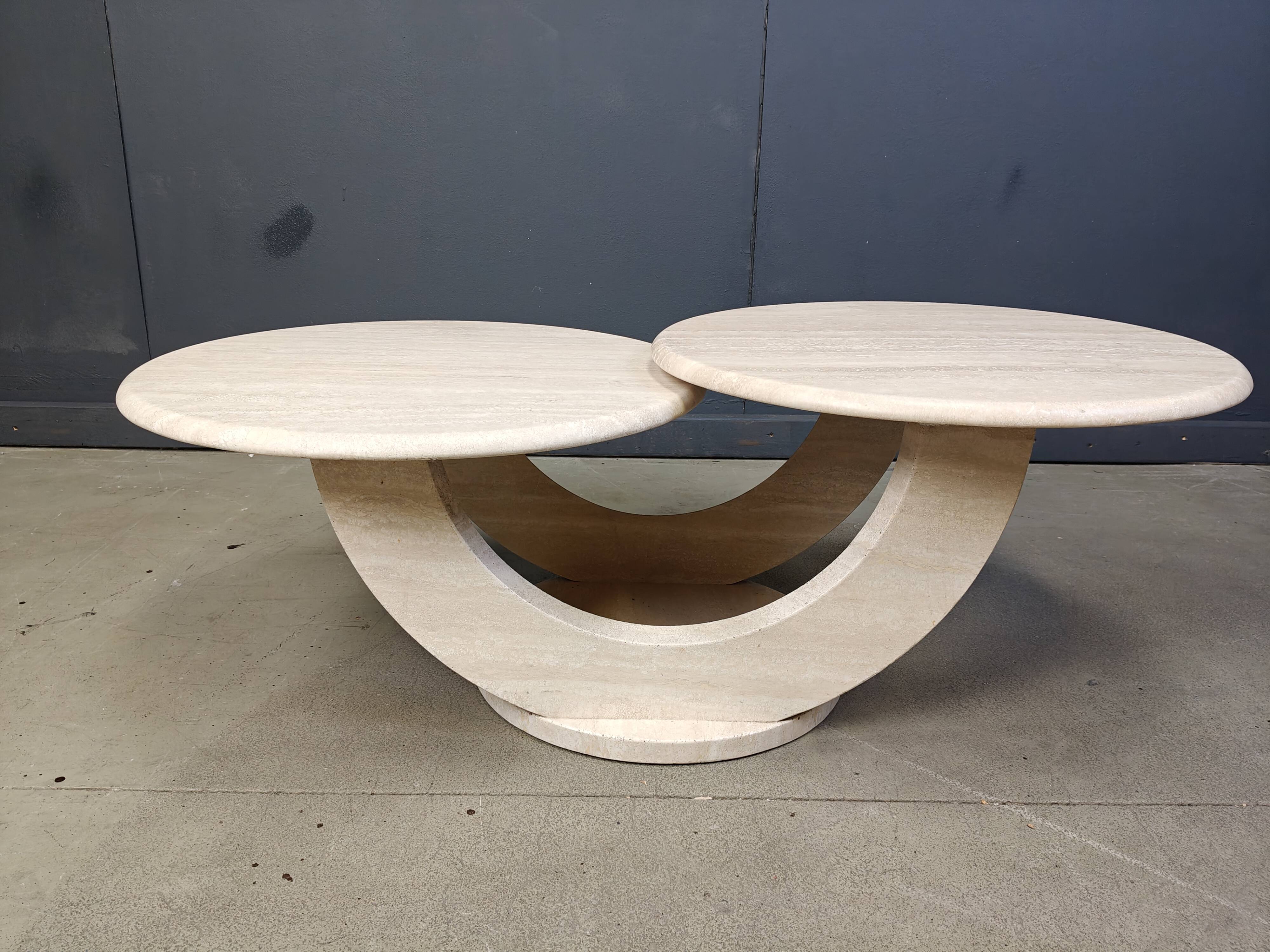 Table basse vintage à deux niveaux en travertin, années 1970