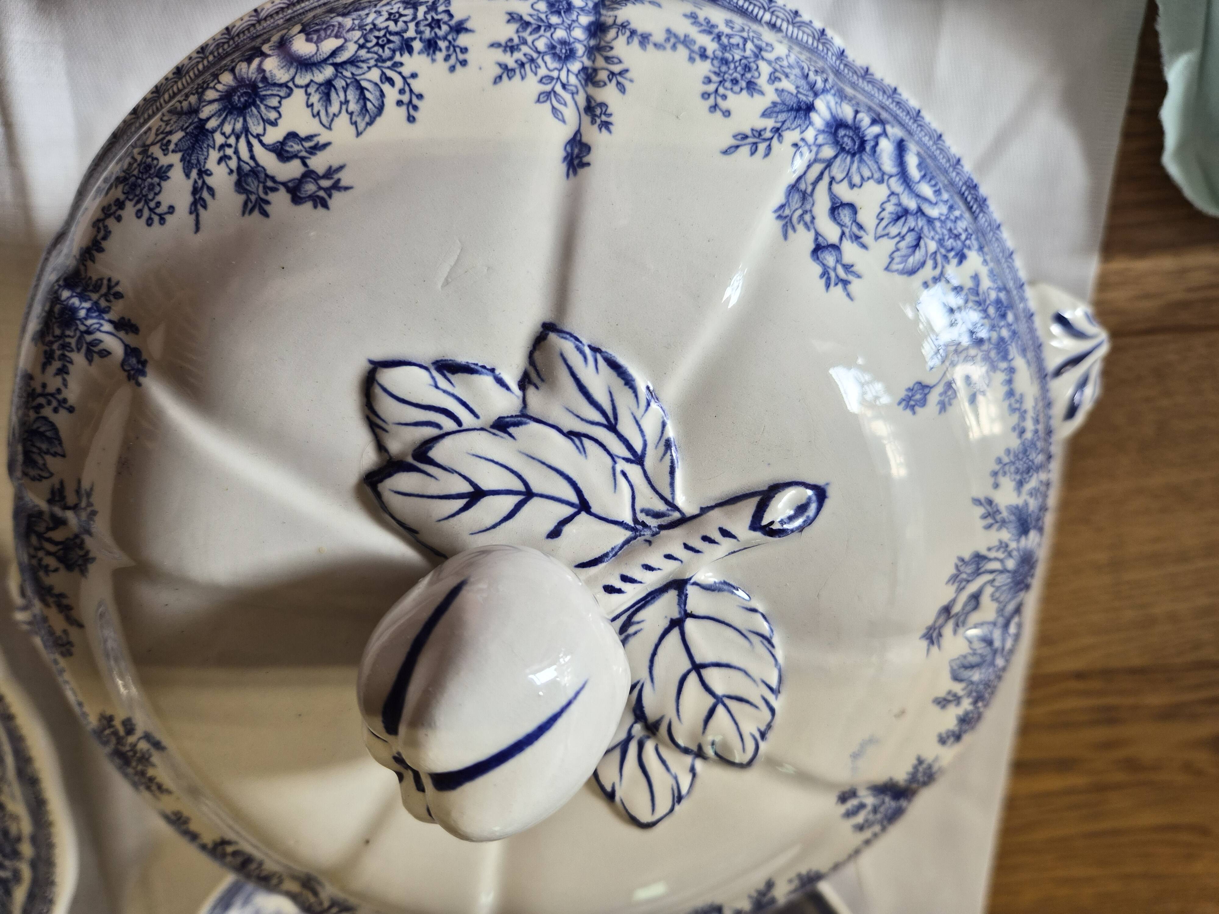 Complete table service The Cottage Lunéville 41 pieces blue decoration