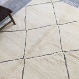 Moroccan Berber wool rug 294 x 207 cm