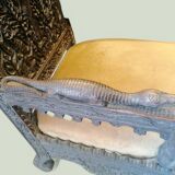 Indian throne chair in carved red wood - Buddhist / Hindu.