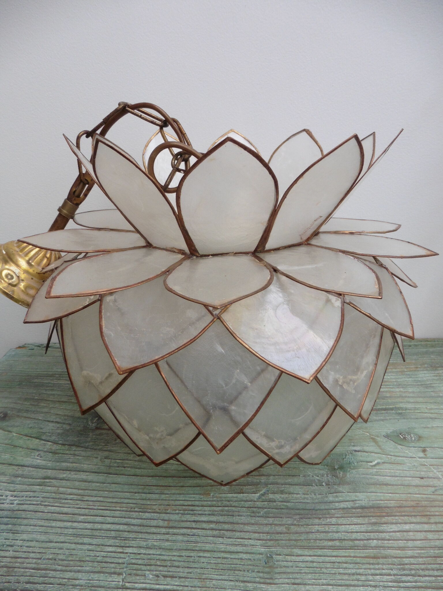 Hanging lamp in mother of pearl Capriz