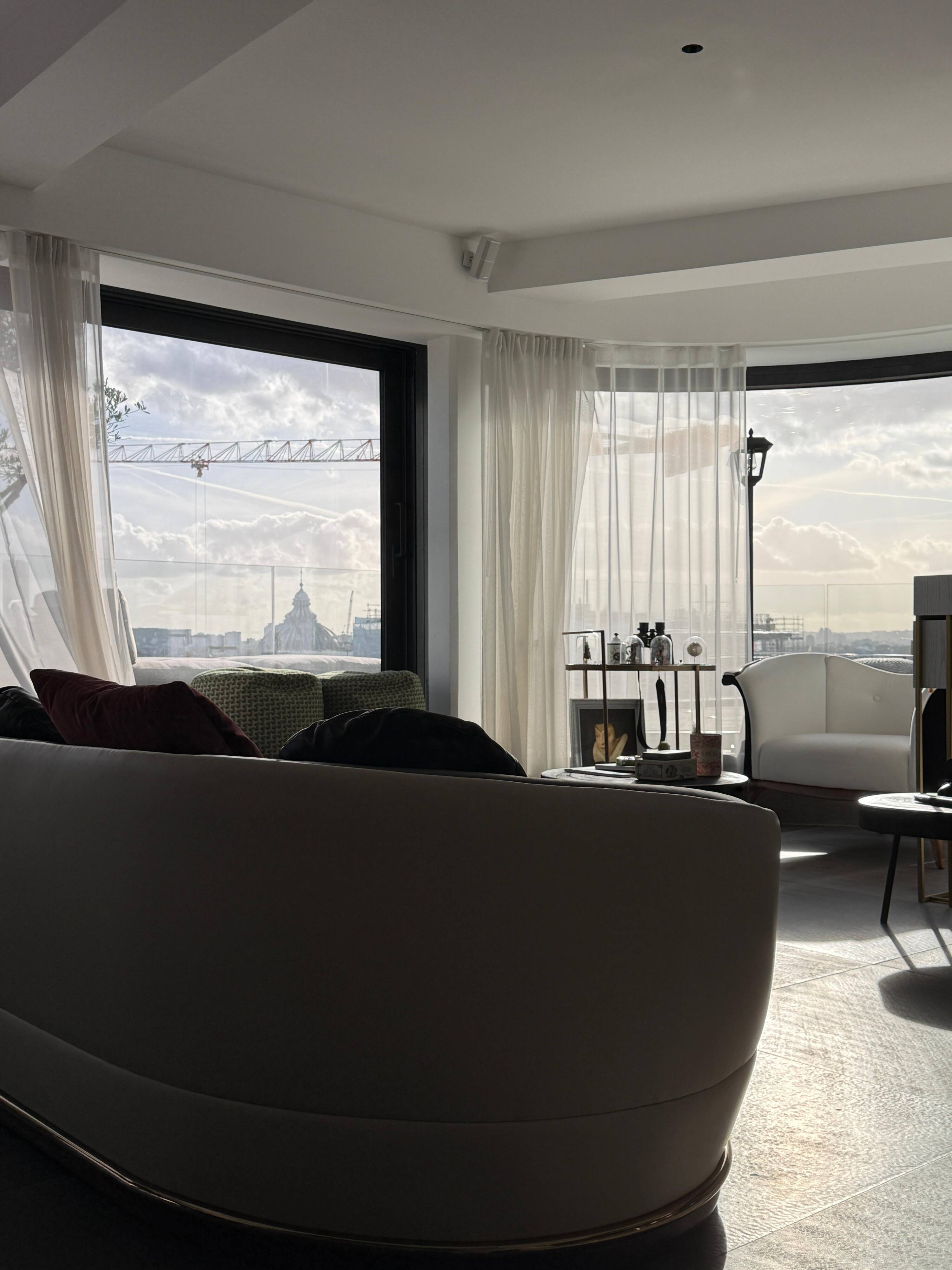 Leather sofa - Alma de Luce