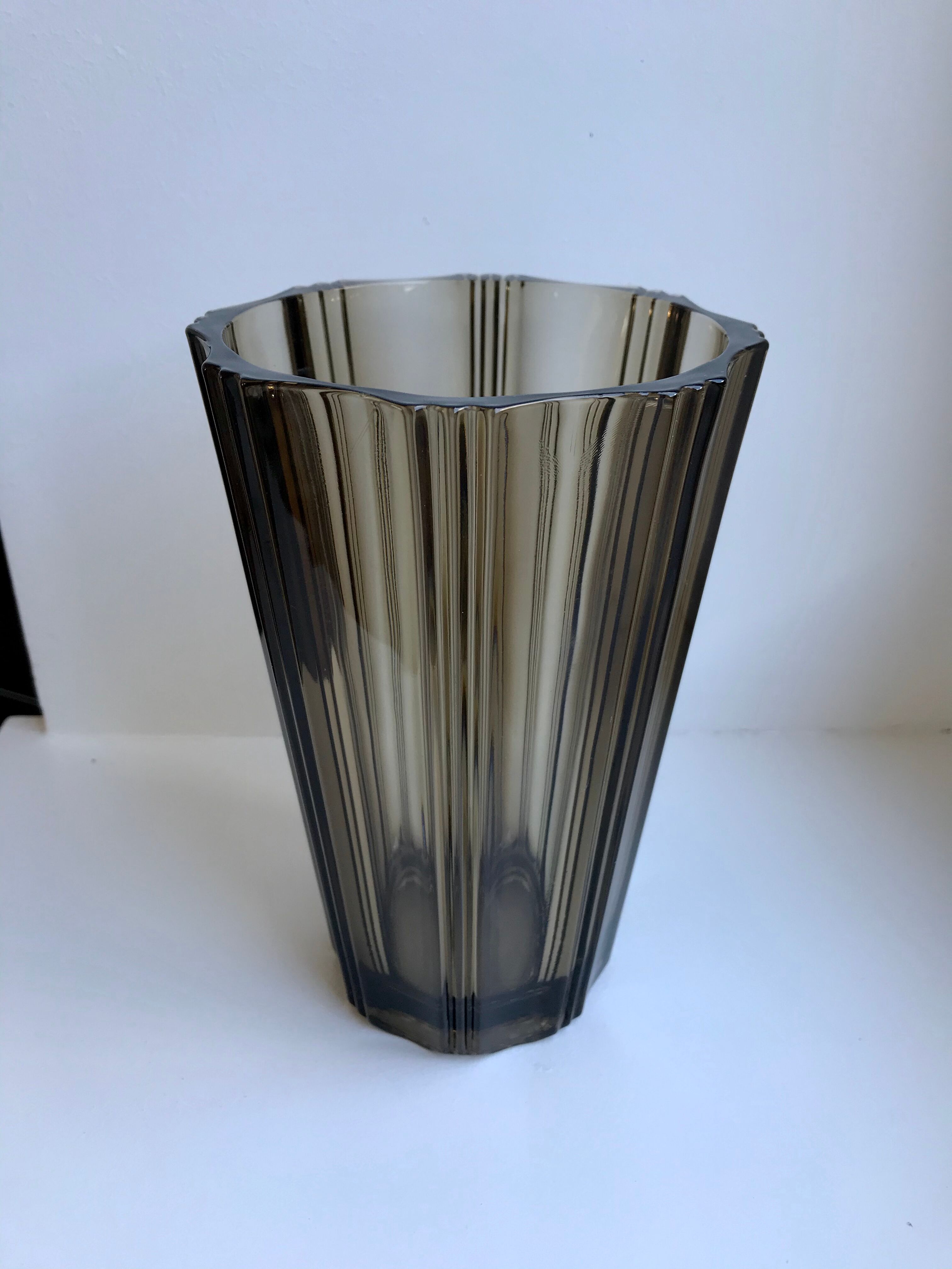 Vase in smoked glass pleated 70s