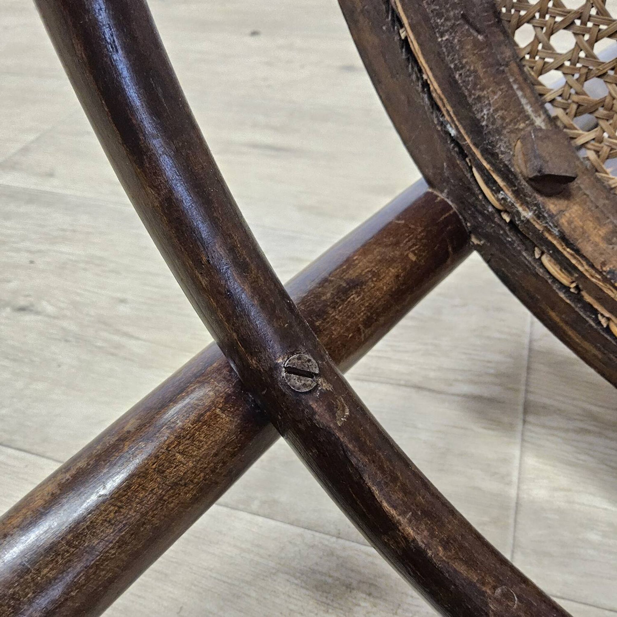 Antique Viennese chair Art Nouveau by Jakob and Josef Kohn (Thonet)