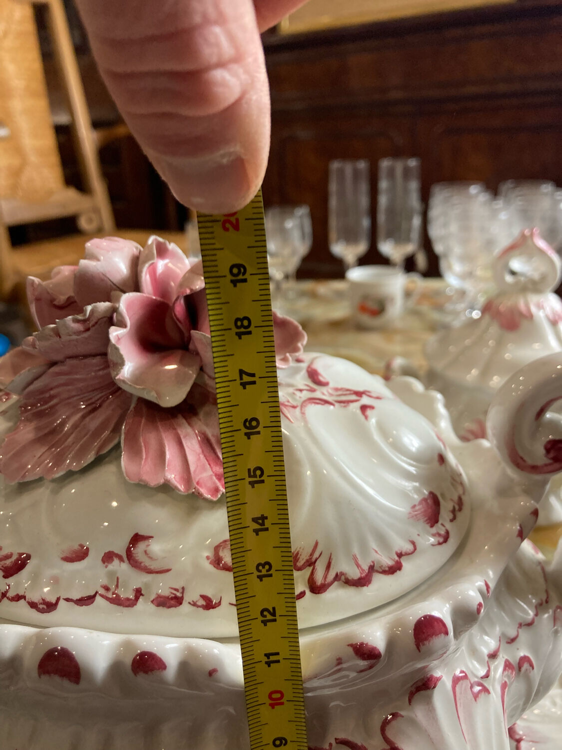 Porcelain and sugar slip tureen