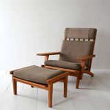 Hans Wegner GE 375 Armchair with Footstool