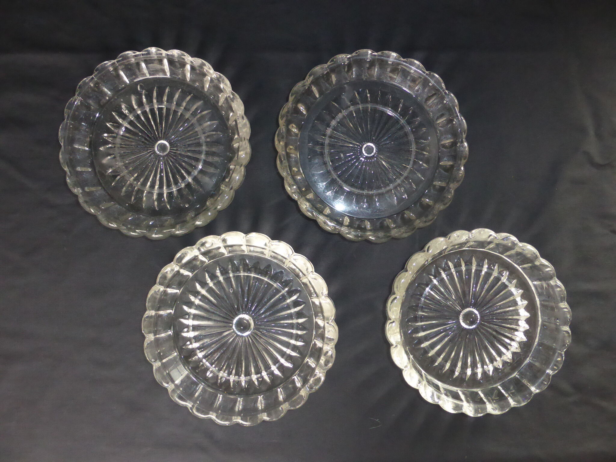 4 dessous de bouteille anciens en cristal moulé portieux/coupelles déco vintage