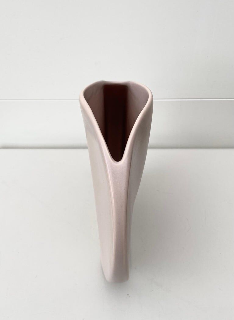Set of Two Pink Post Modern Vases by Dorothe van Agthoven for Flora Keramiek