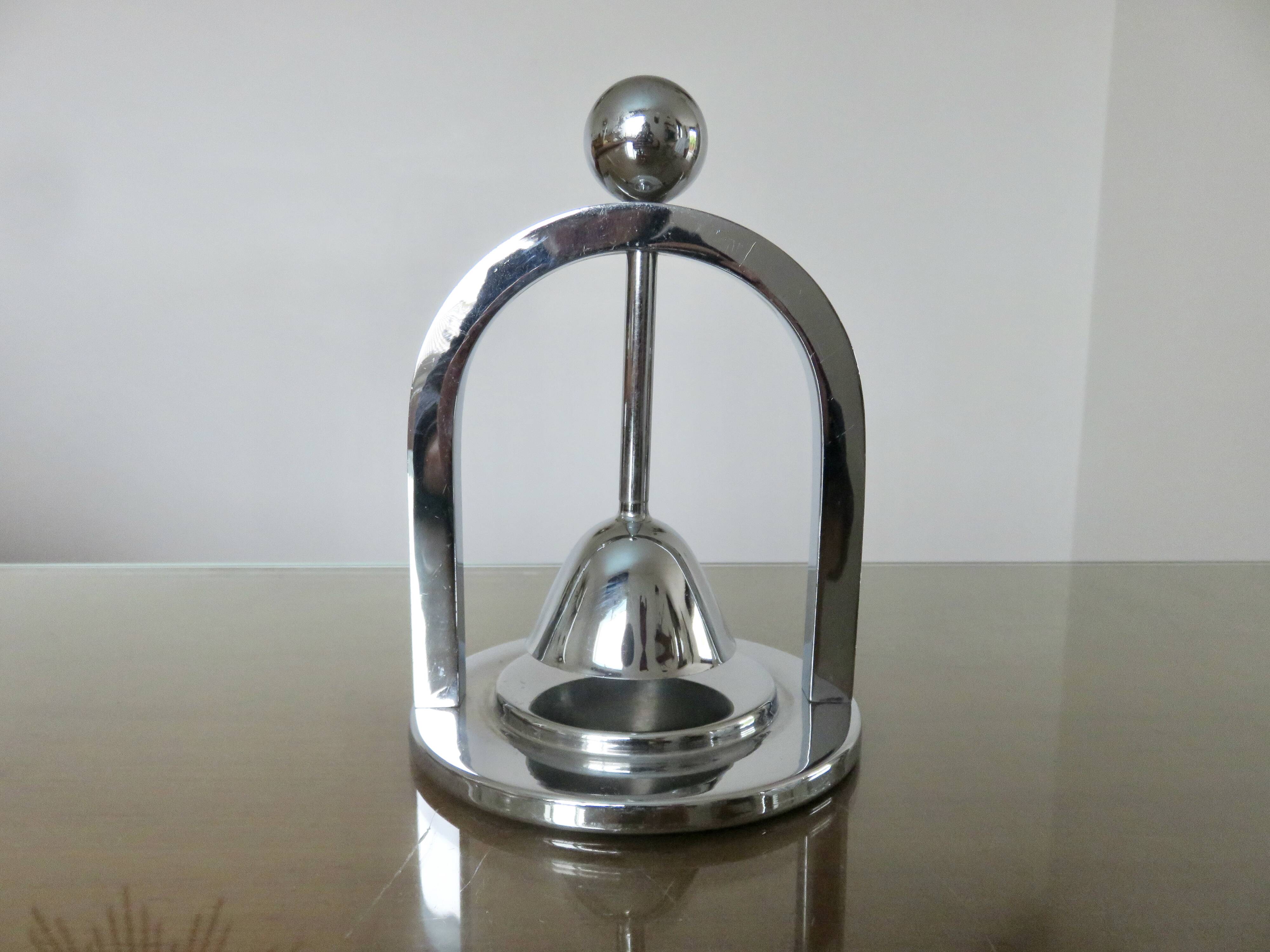 Art deco citrus press in chrome-plated brass 1930s 40s