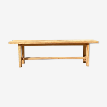 Banc en bois brut