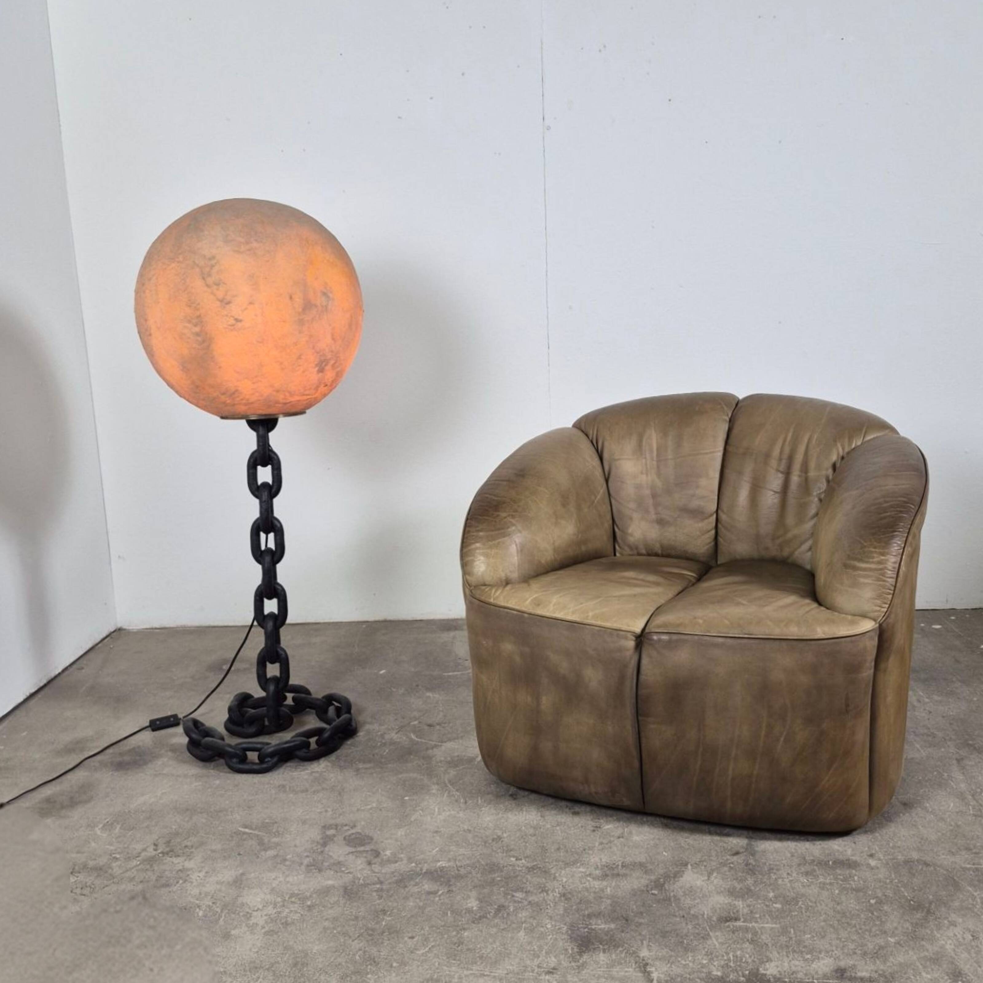 Brutalist iron chain and fiberglass floor lamp, Netherlands 1960s