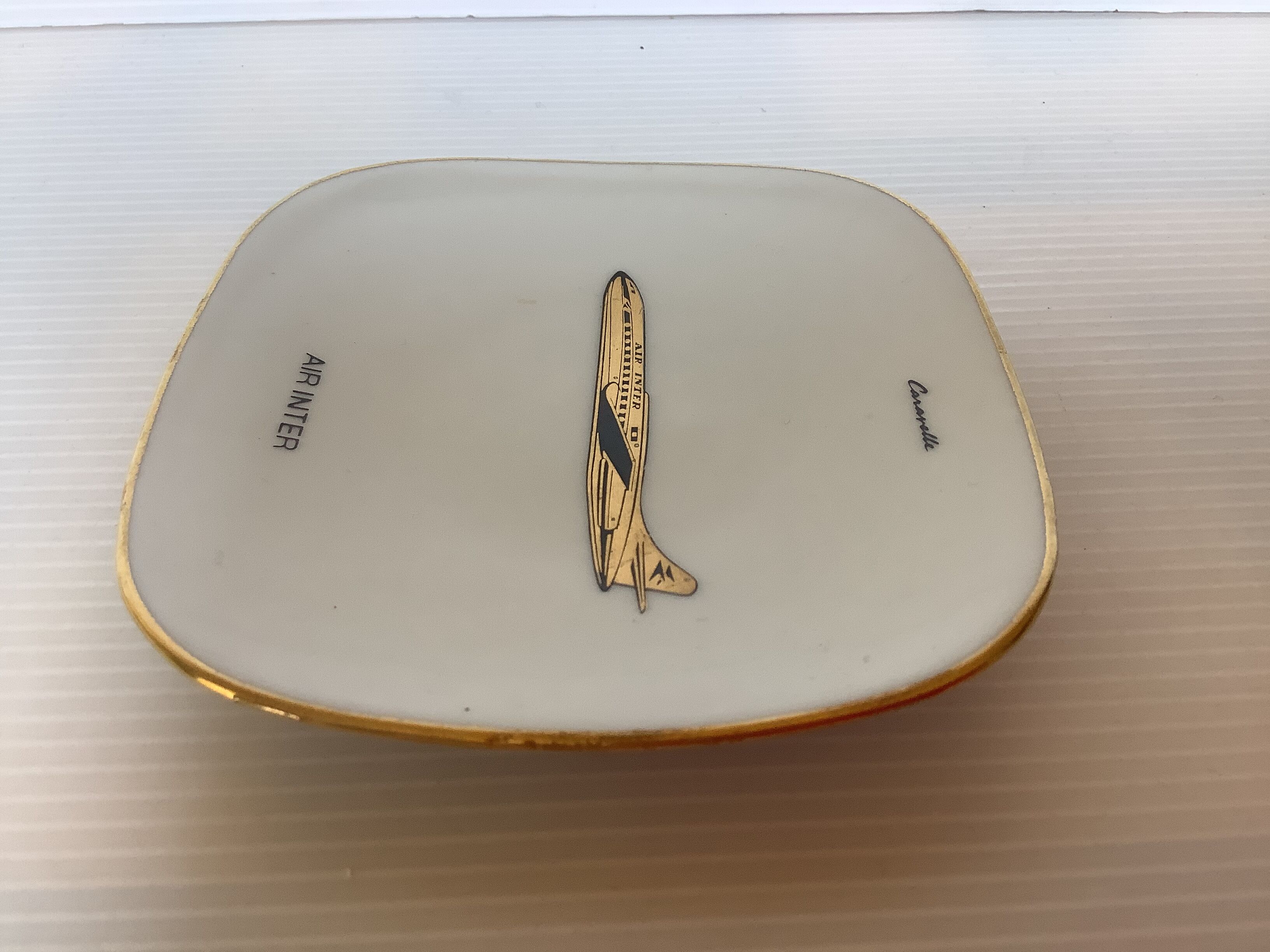 Vacuum pocket cup plane caravel air inter