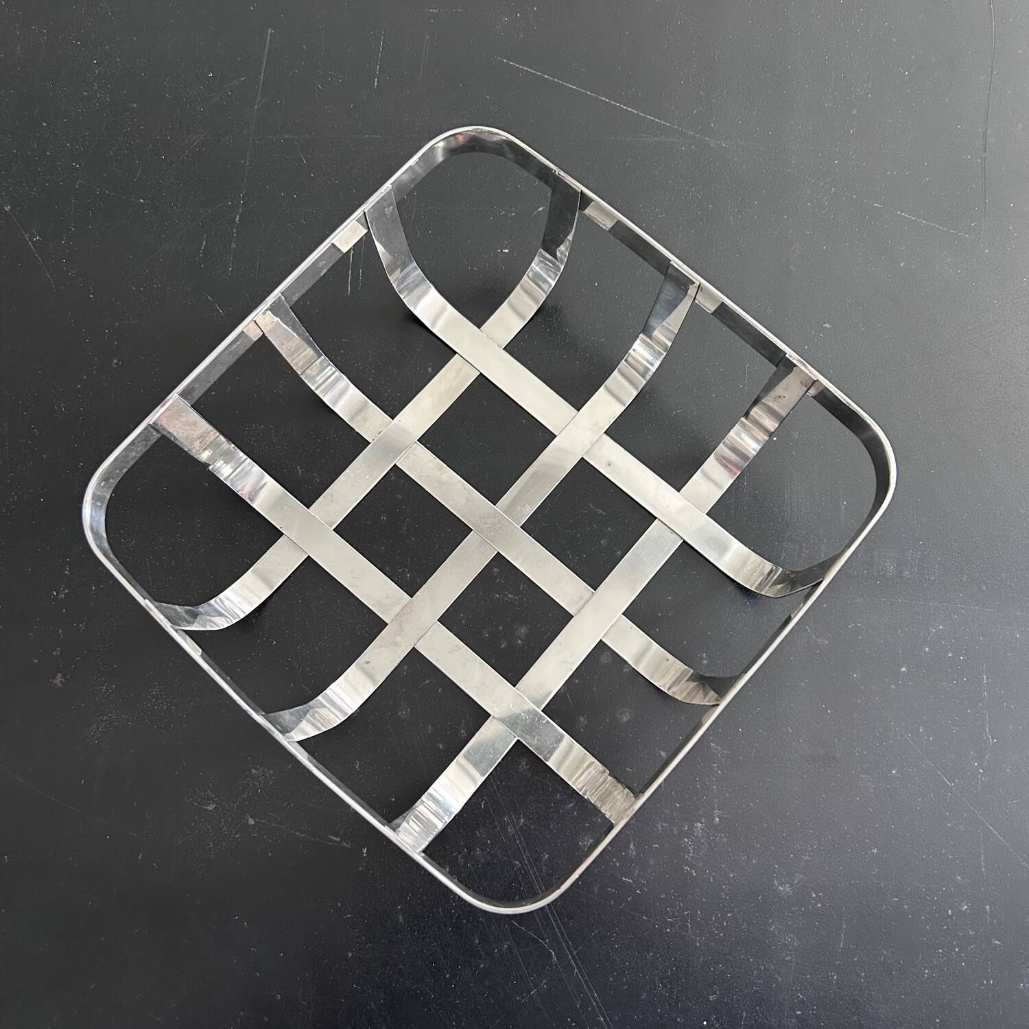 Braided stainless steel pocket emptier