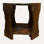 Table d’appoint brutaliste en chêne sculpté Wabi Sabi années 1960