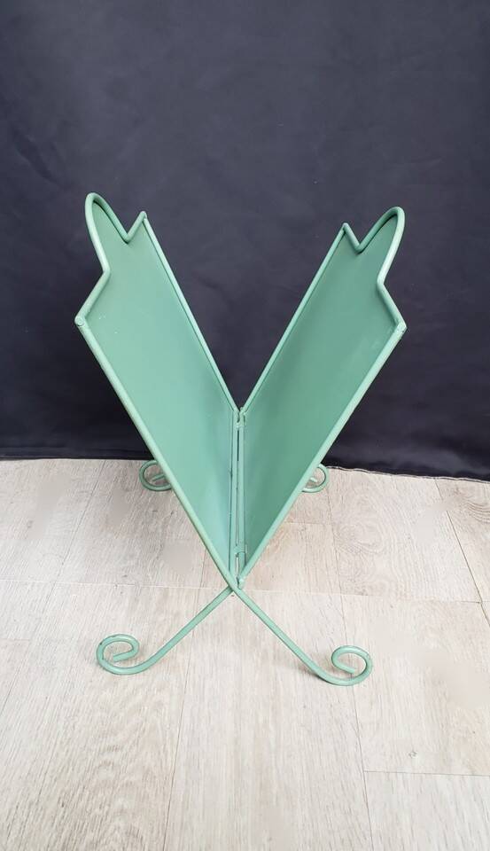 Vintage magazine rack in painted sheet metal