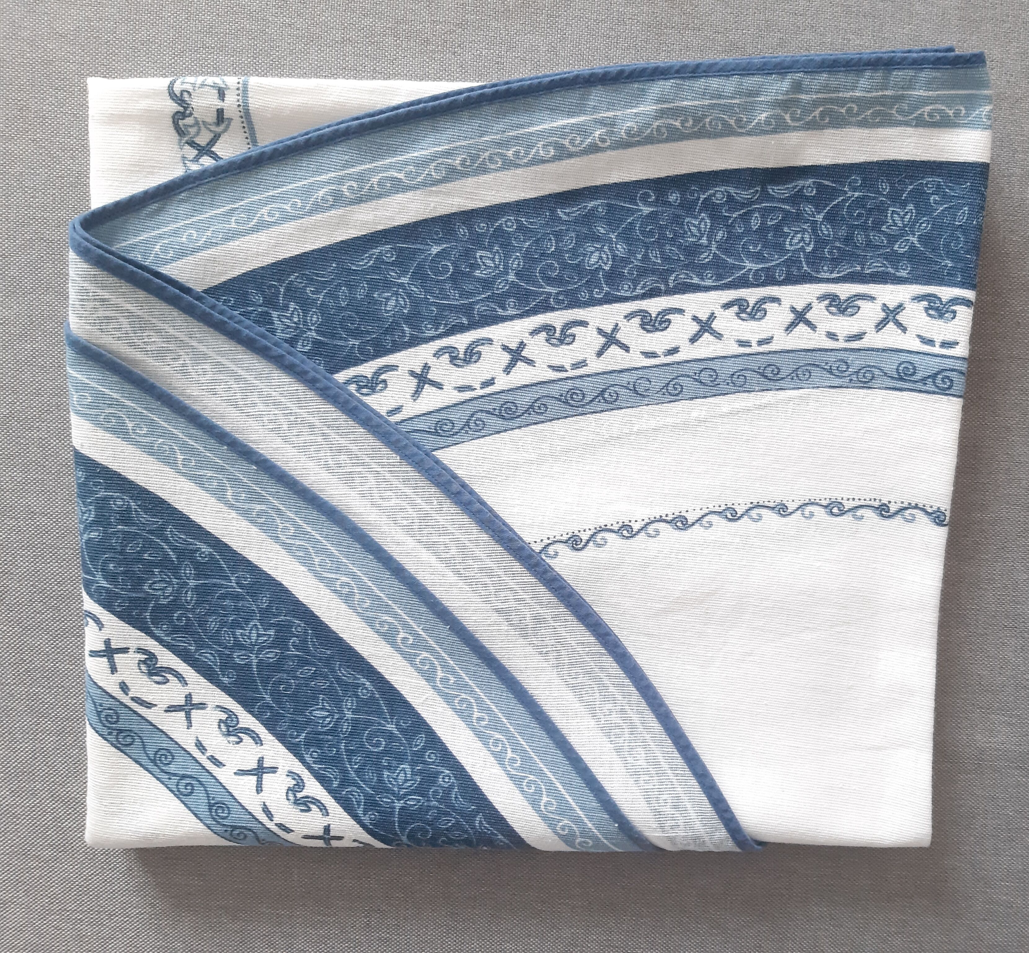 Round tablecloth diam 130