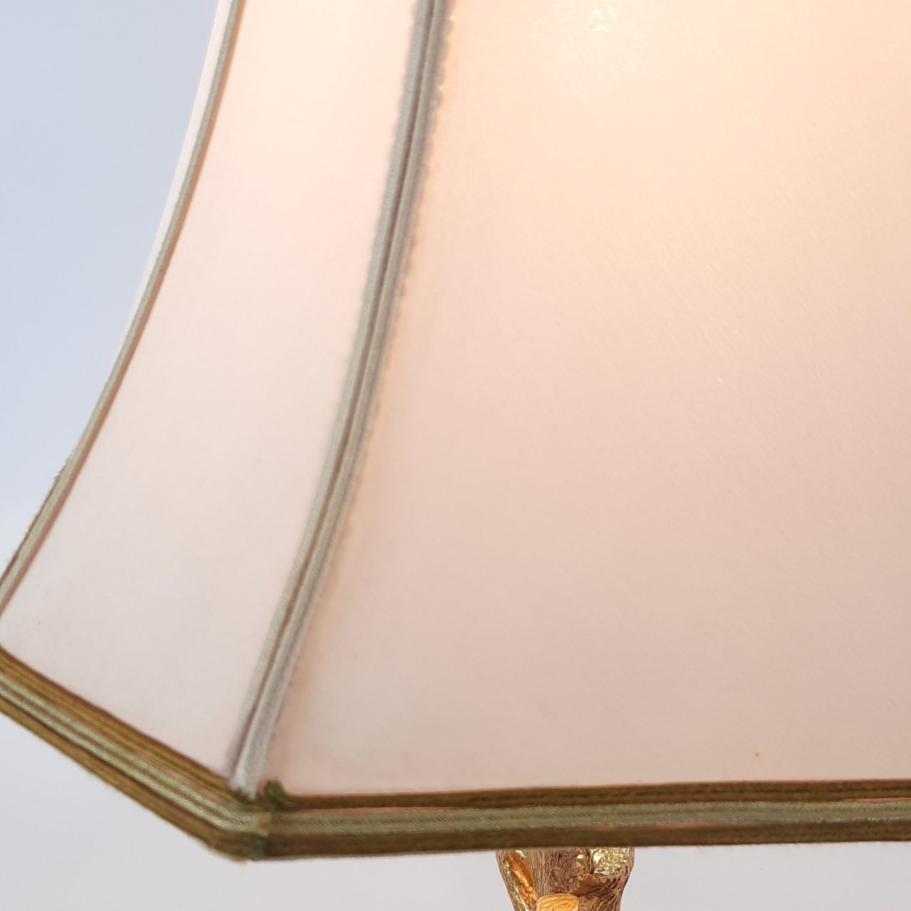 Lampe de table - forme de corail - marbre et métal doré