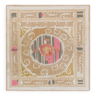 Hand knotted rug, vintage Turkish rug 111x116 cm