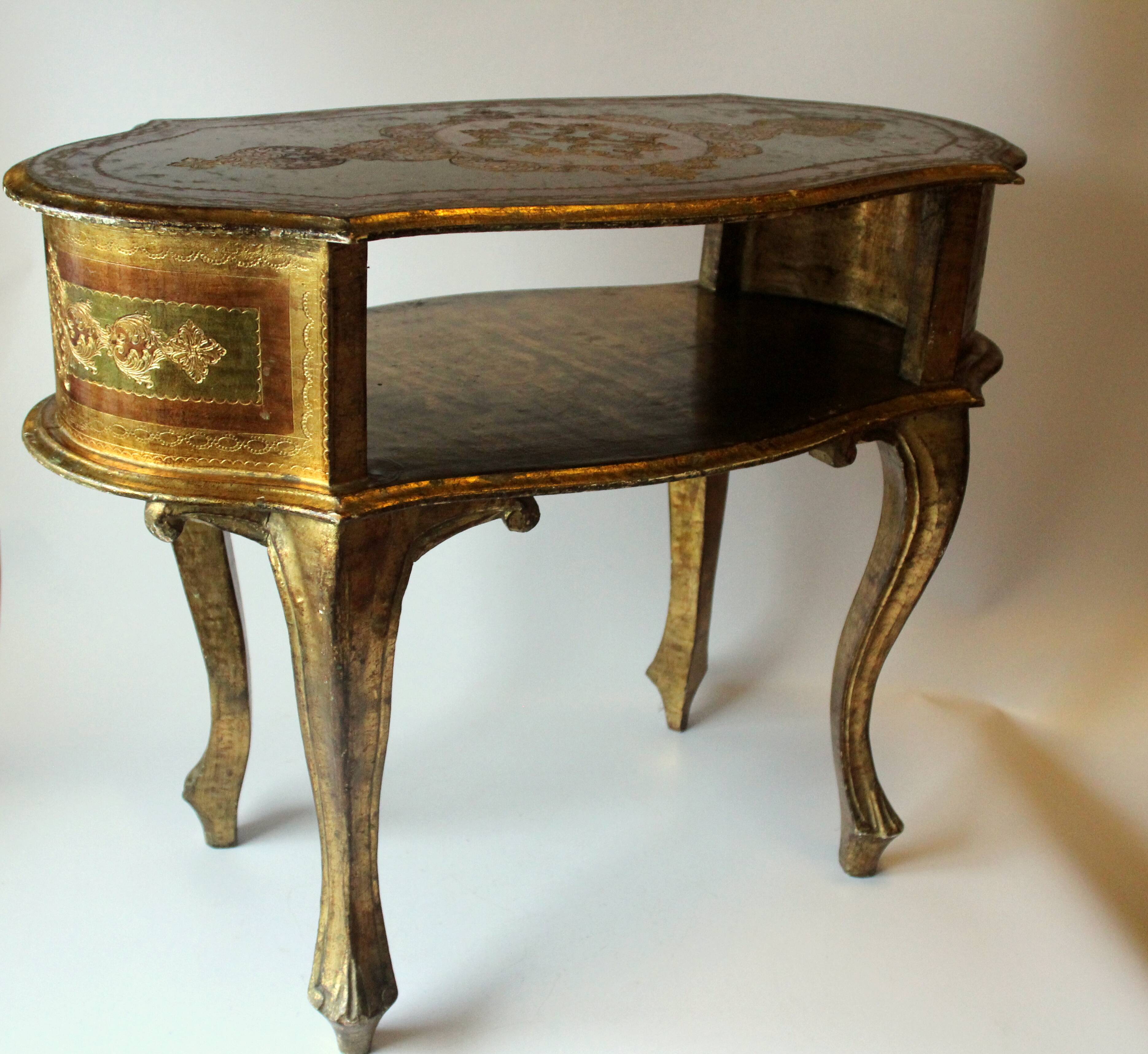 Florentine wooden side table - small coffee table - made in Italy - Vintage