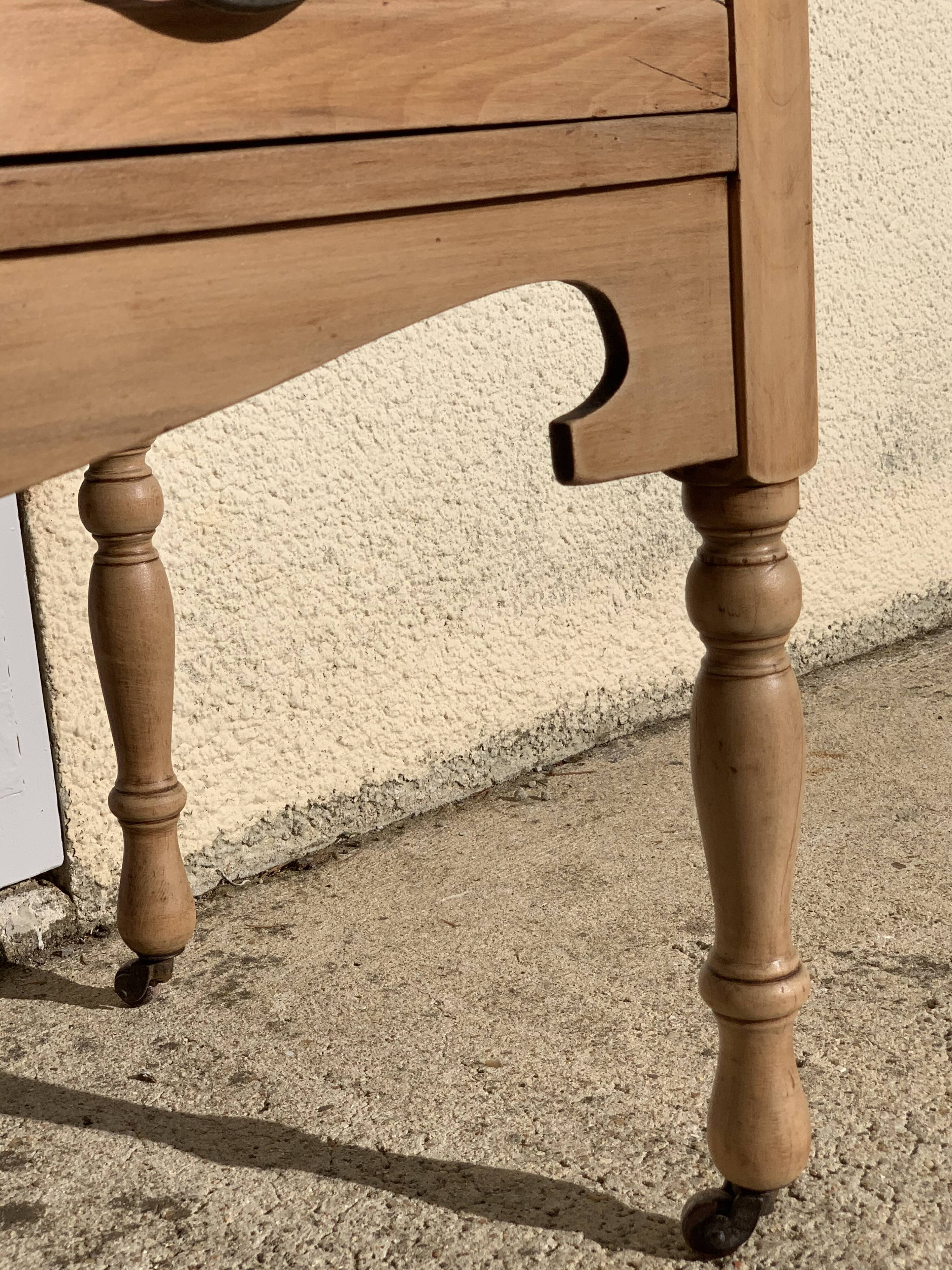 English dressing table 1900