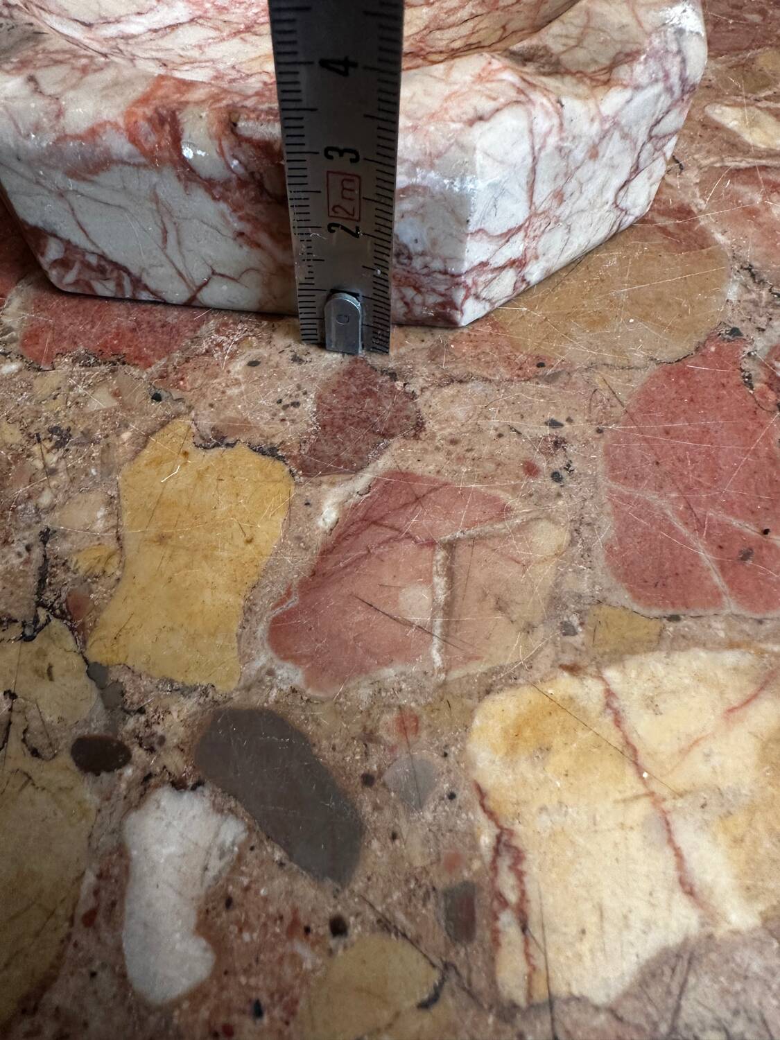 Art Deco ashtray/trinket dish in reddish marble veins