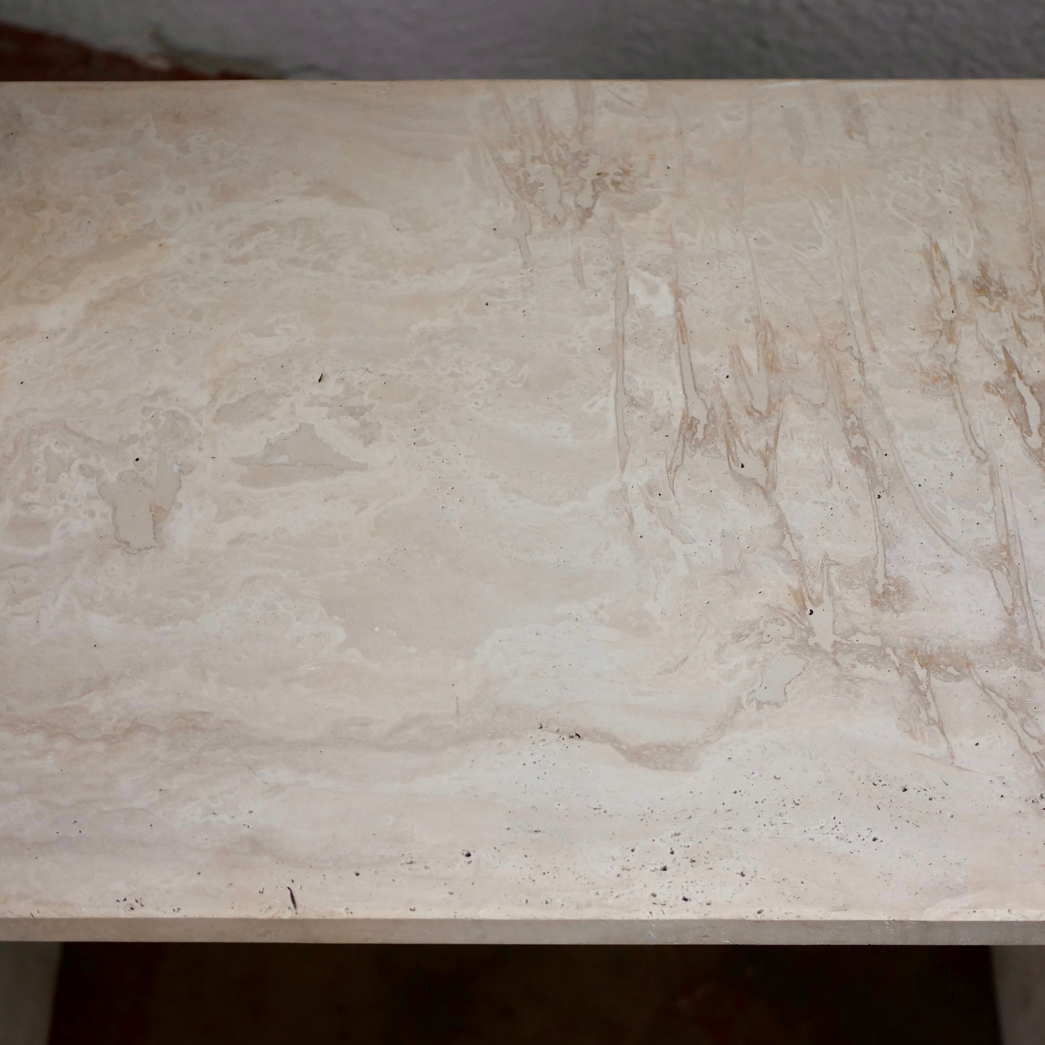 Cinna travertine desk