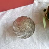 Vintage table lamp in chiseled glass - ogive glass globe