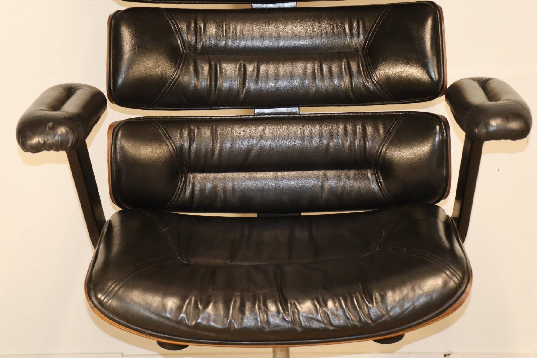 Fauteuil de bureau vintage en skaï et bois - 1970