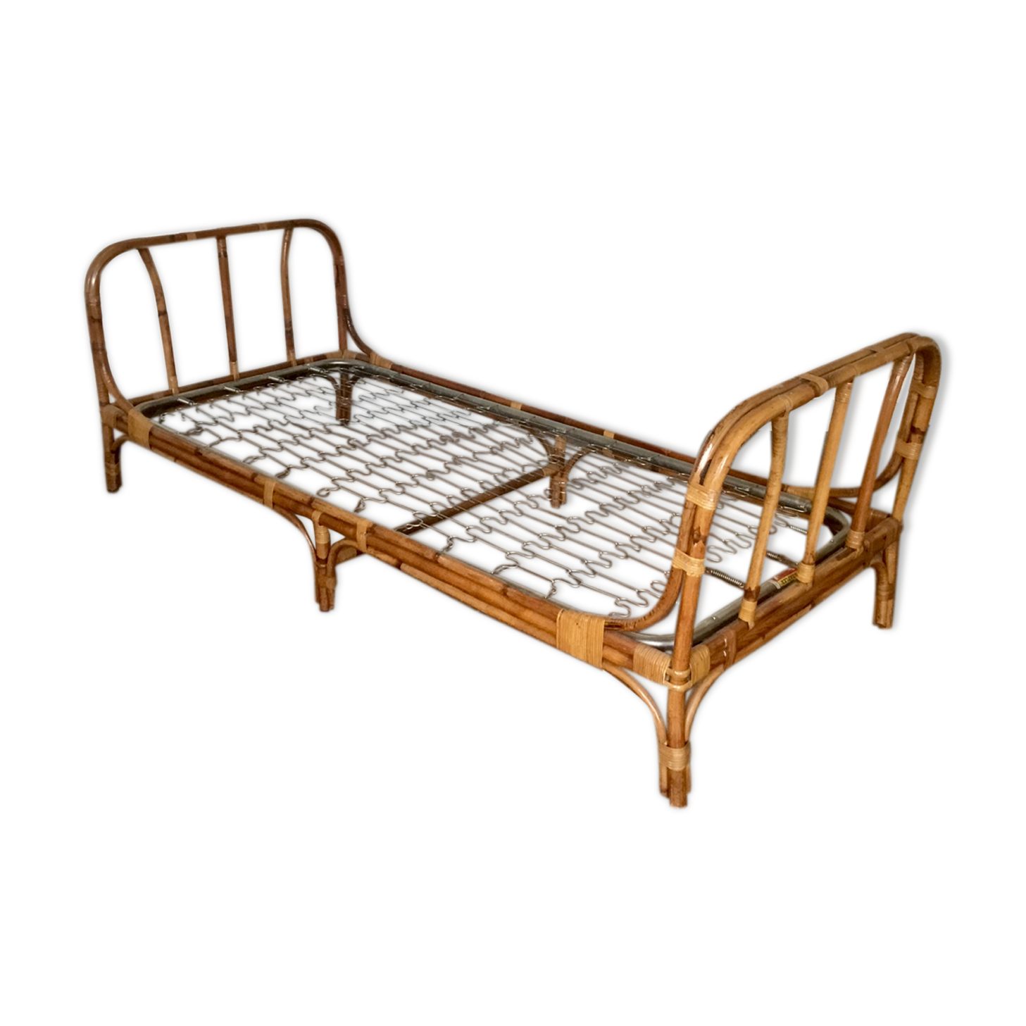 Vintage rattan bed