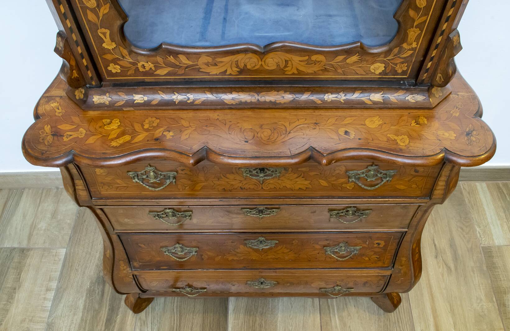 18th Century Dutch Trumeau Walnut with Maple Wood Inlays, Netherlands, 1760
