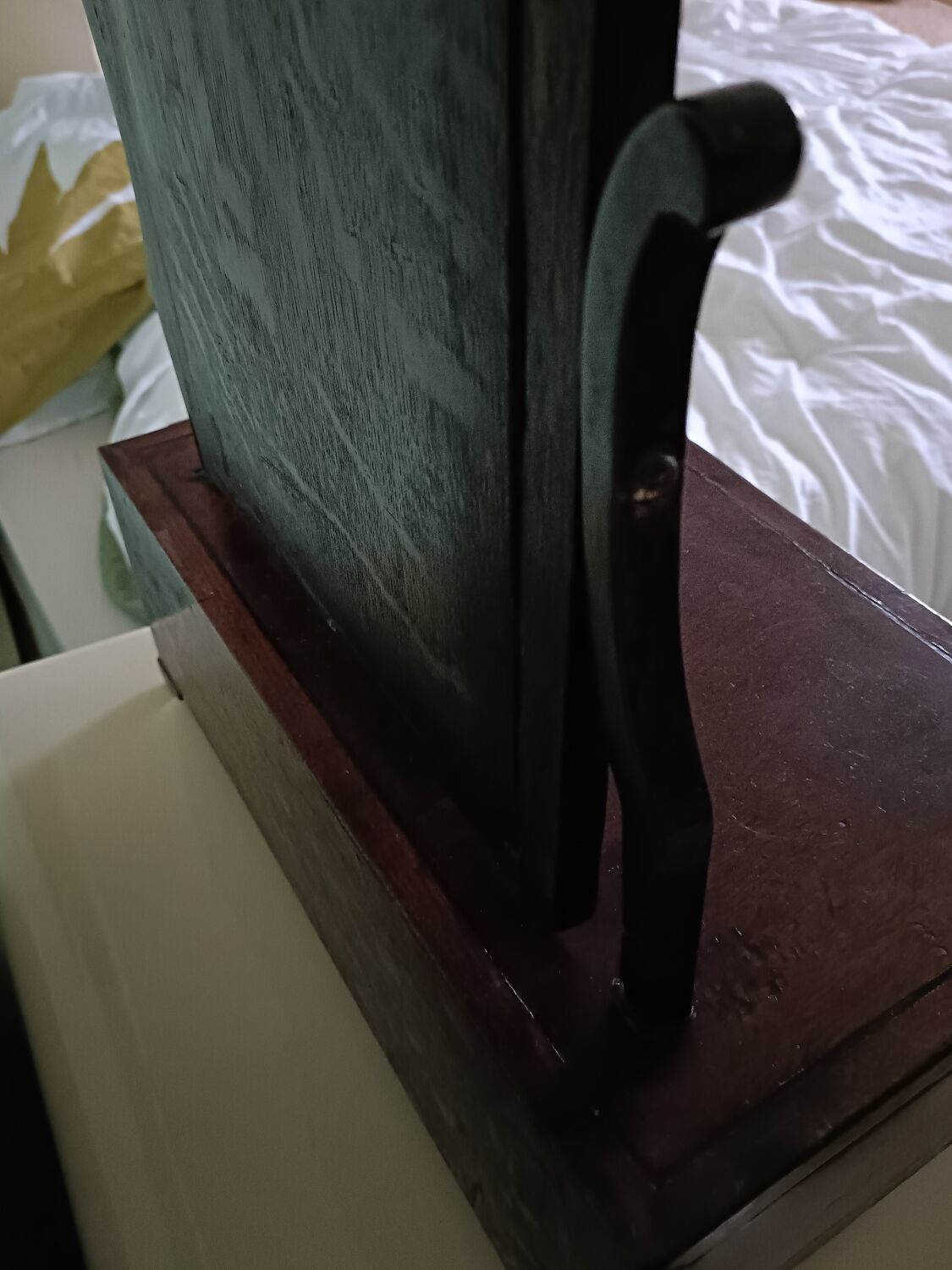 Dressing table mirror