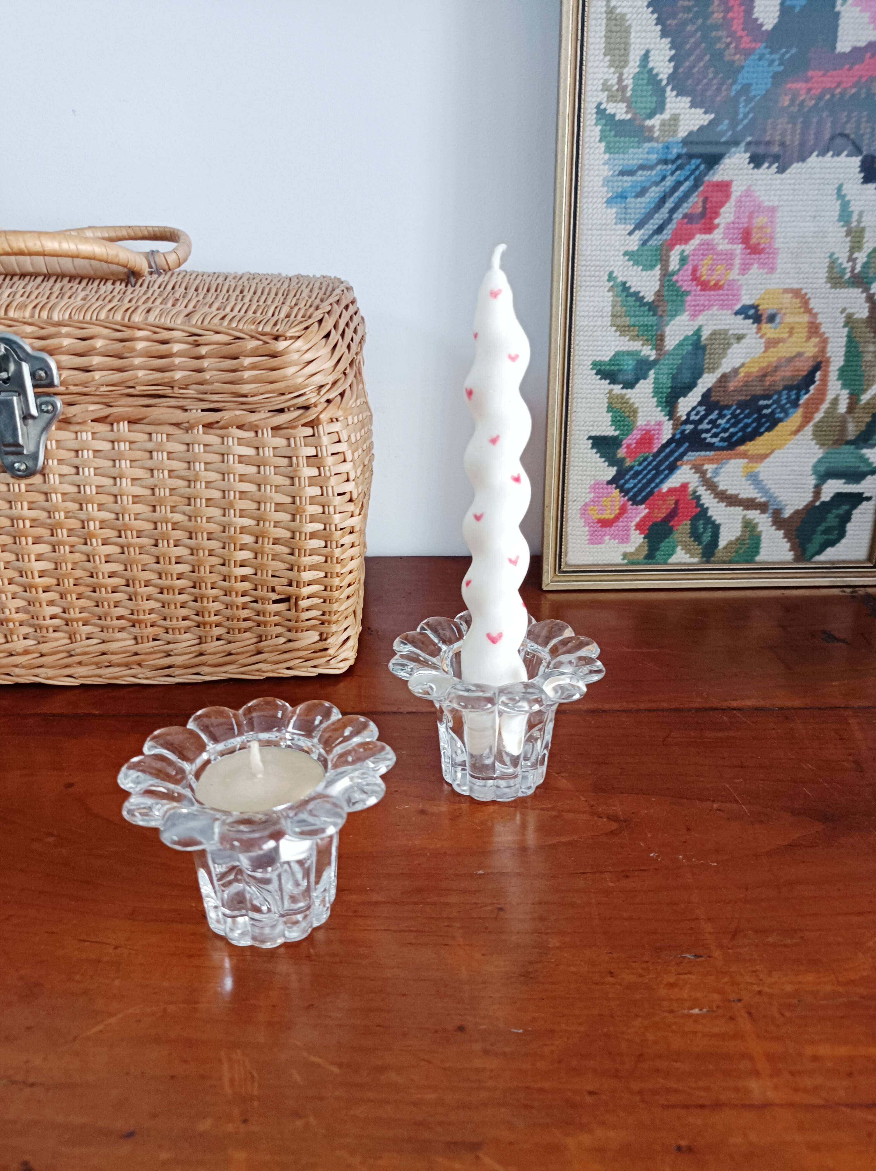 Set of 2 glass candle holders