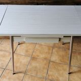Formica table with extensions