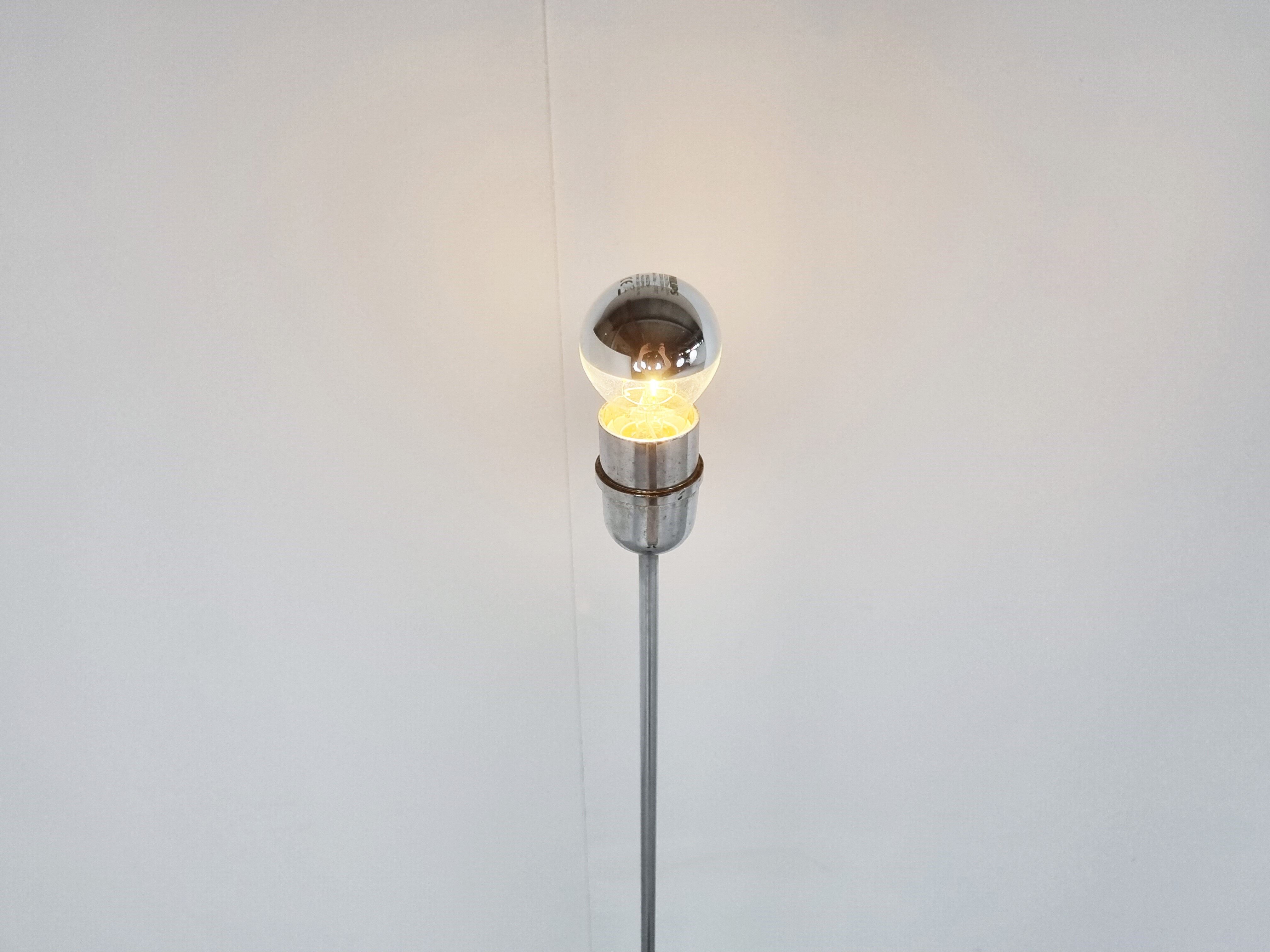 Minimalist italian floor lamp, 1970s