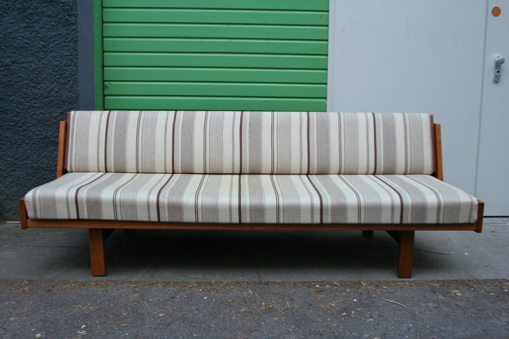 Canapé en chêne de Hans Wegner pour Getama, modell GE 258