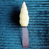 St-Clement shell-shaped butter dish and knife