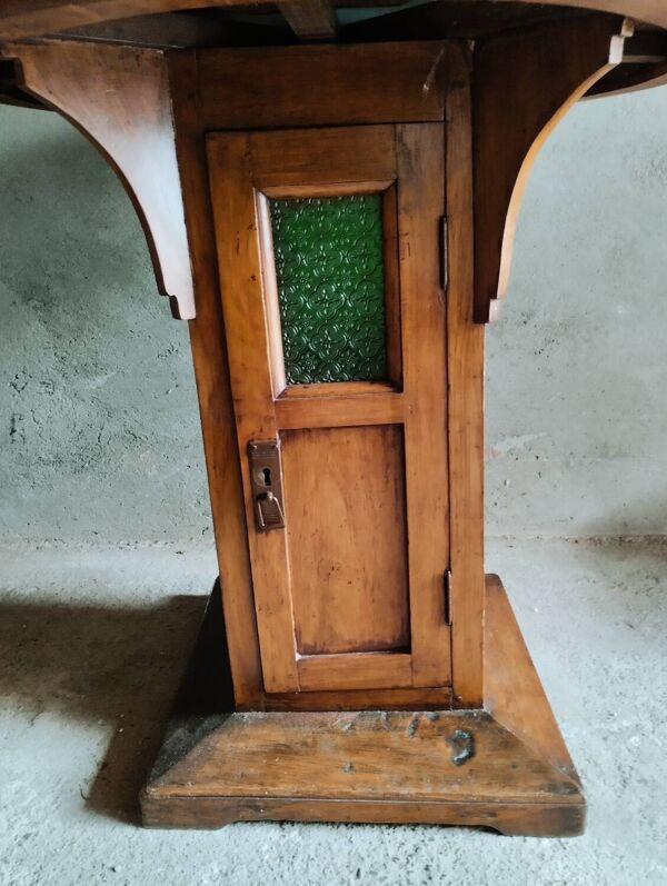 Table d'appoint marbre et vitraux verts