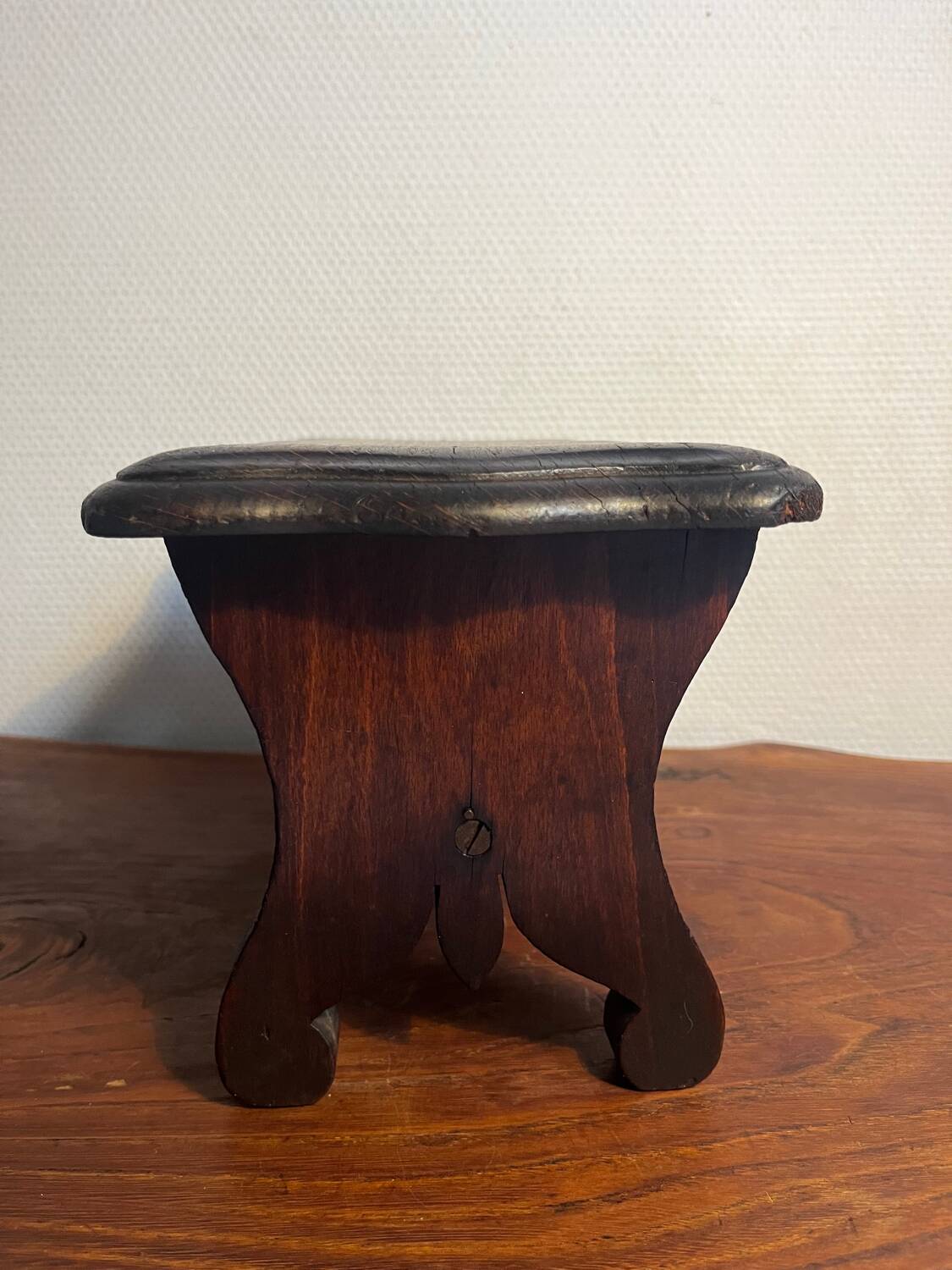 Repose pied ou tabouret bois