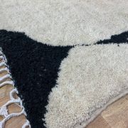 Handmade moroccan berber rug 140 x 96 cm